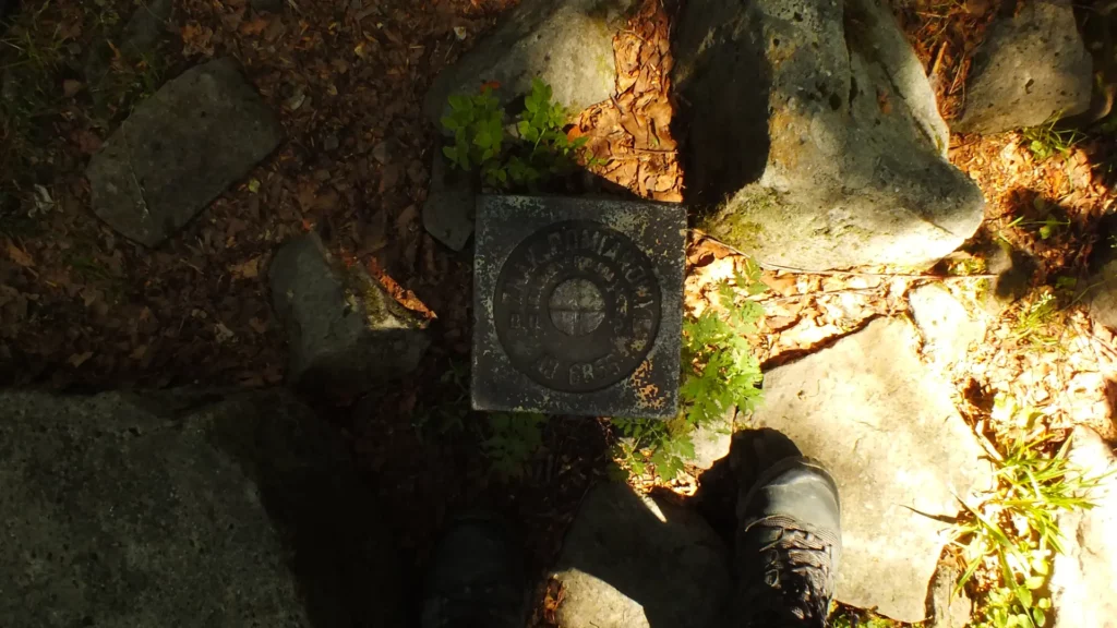 znak pomiarowy piotrus